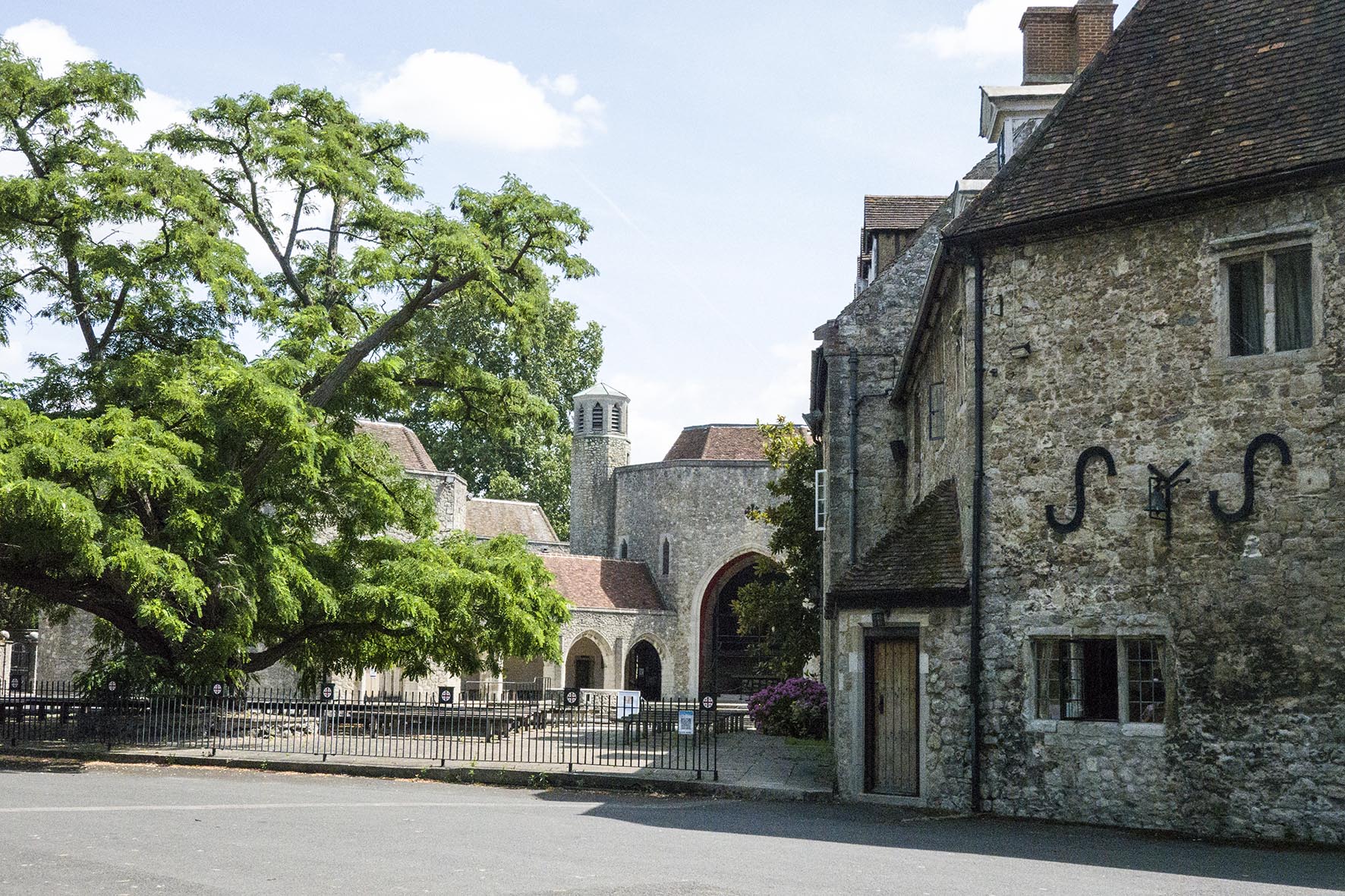 HallingtoBearstedAylesfordPriory